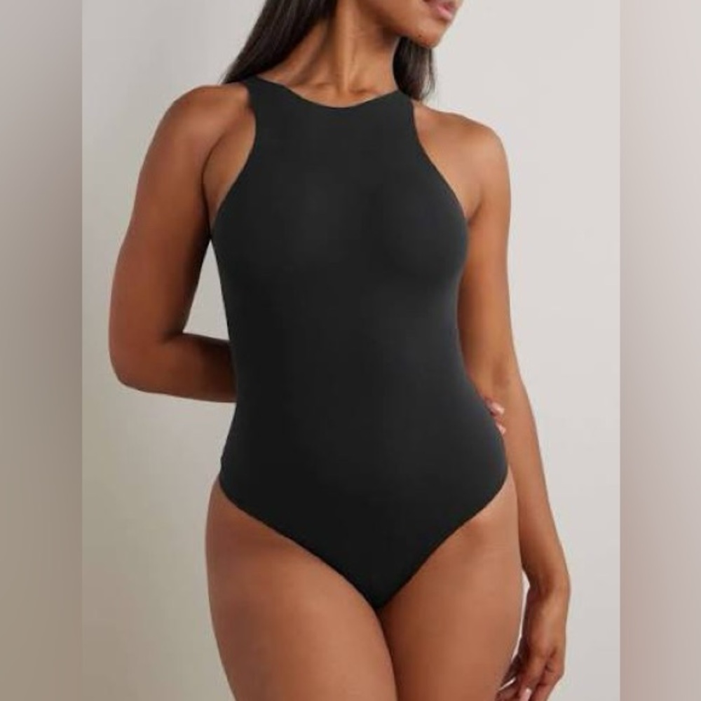 NWT Skims Fits Everybody high neck bodysuit, Medium